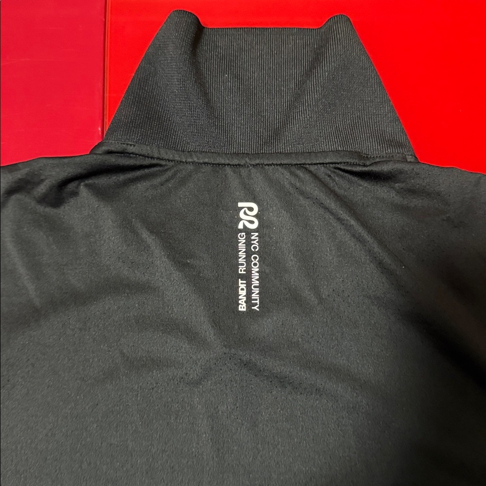 Bandit Running NanoMesh™ Collared Performance Tee - Black - Medium - Picture 4 of 9